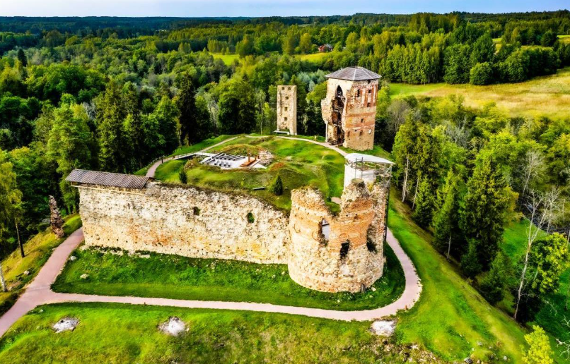Ruins of Vastseliina Episcopal Castle